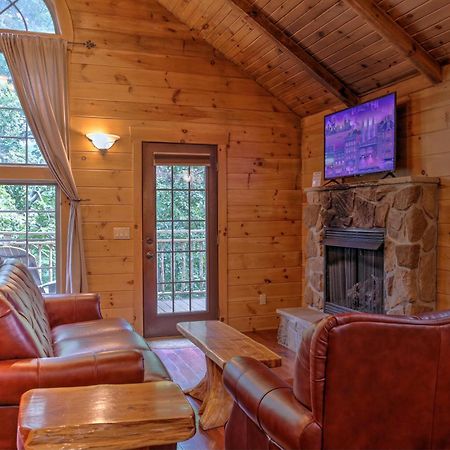 מילסבורג Whispering Pines Treehouse By Amish Country Lodging מראה חיצוני תמונה